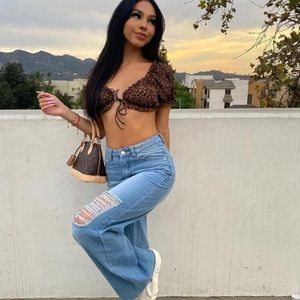 Super cute Cheetah top🏁😻